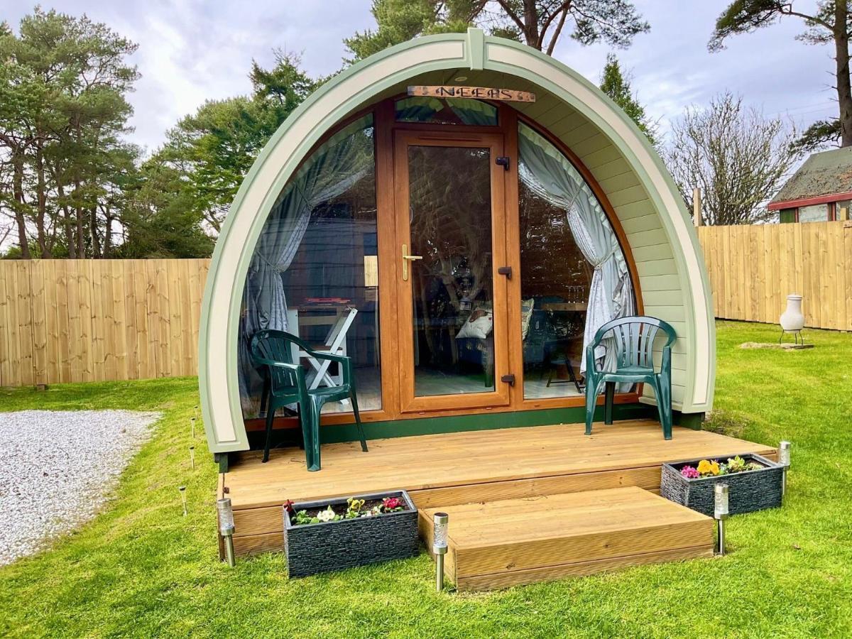 Brora Pods Acomodação com café da manhã Exterior foto